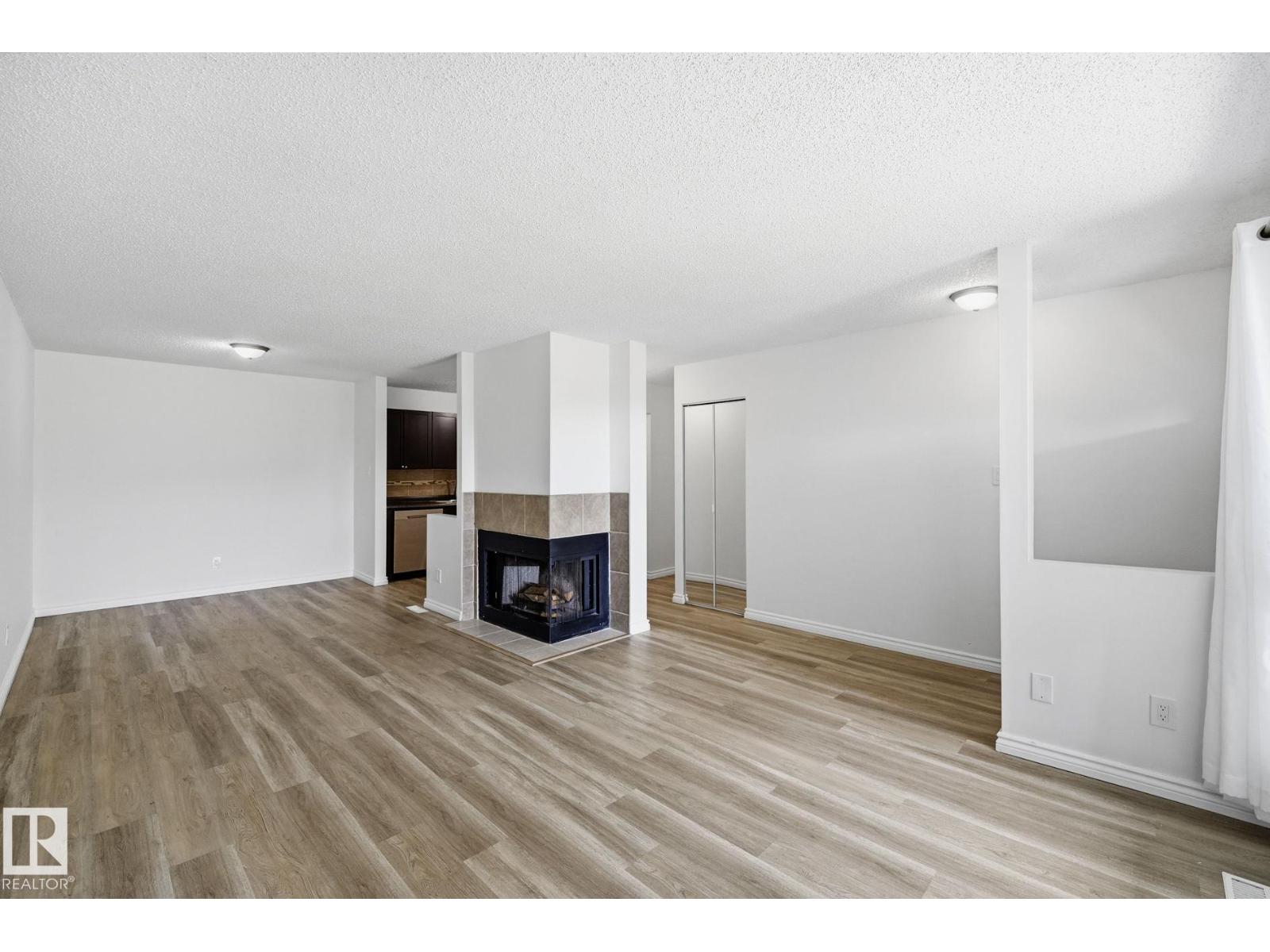 #123 2703 79 ST NW - 5