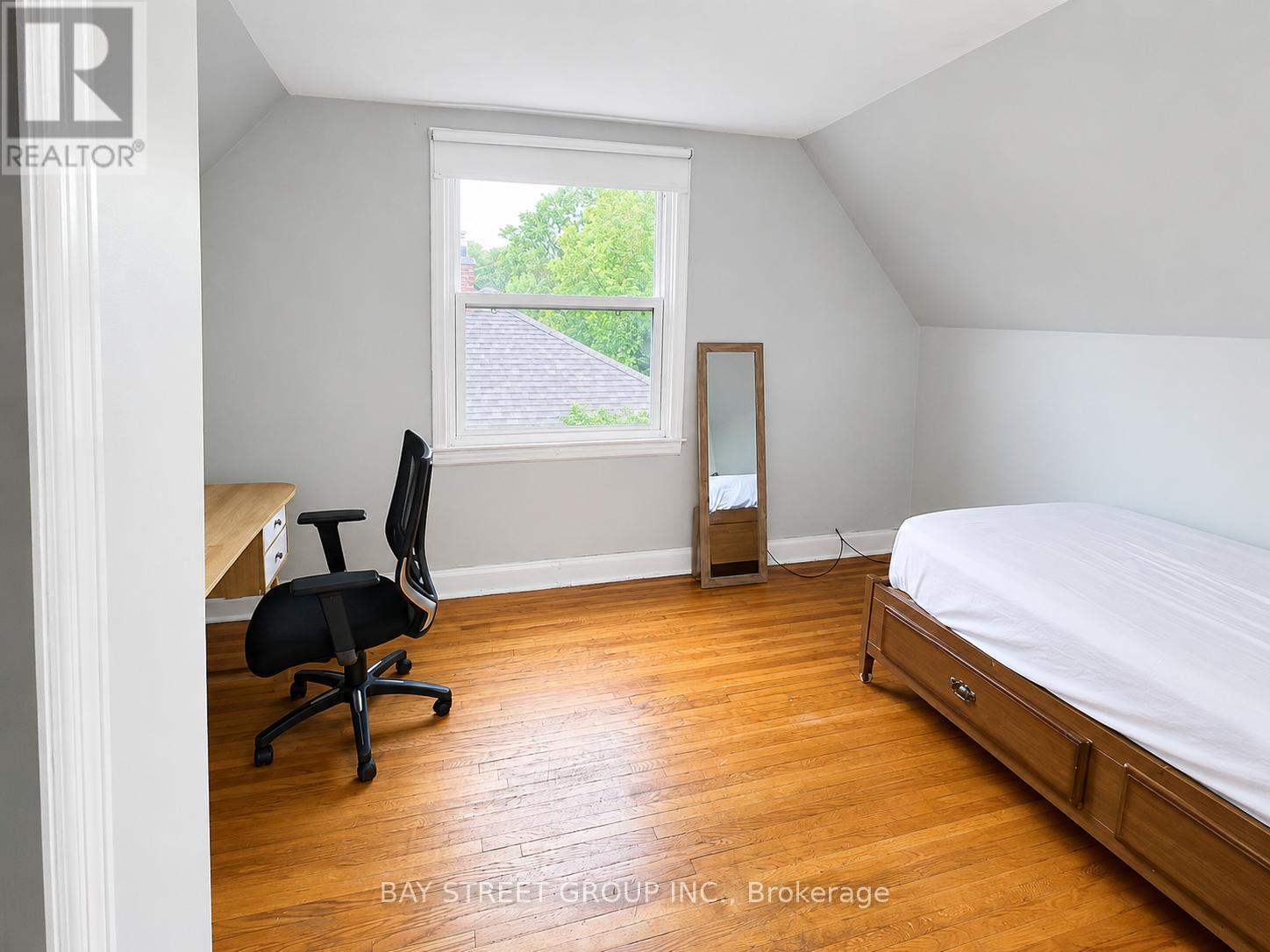 188 HADDON AVENUE S - 8