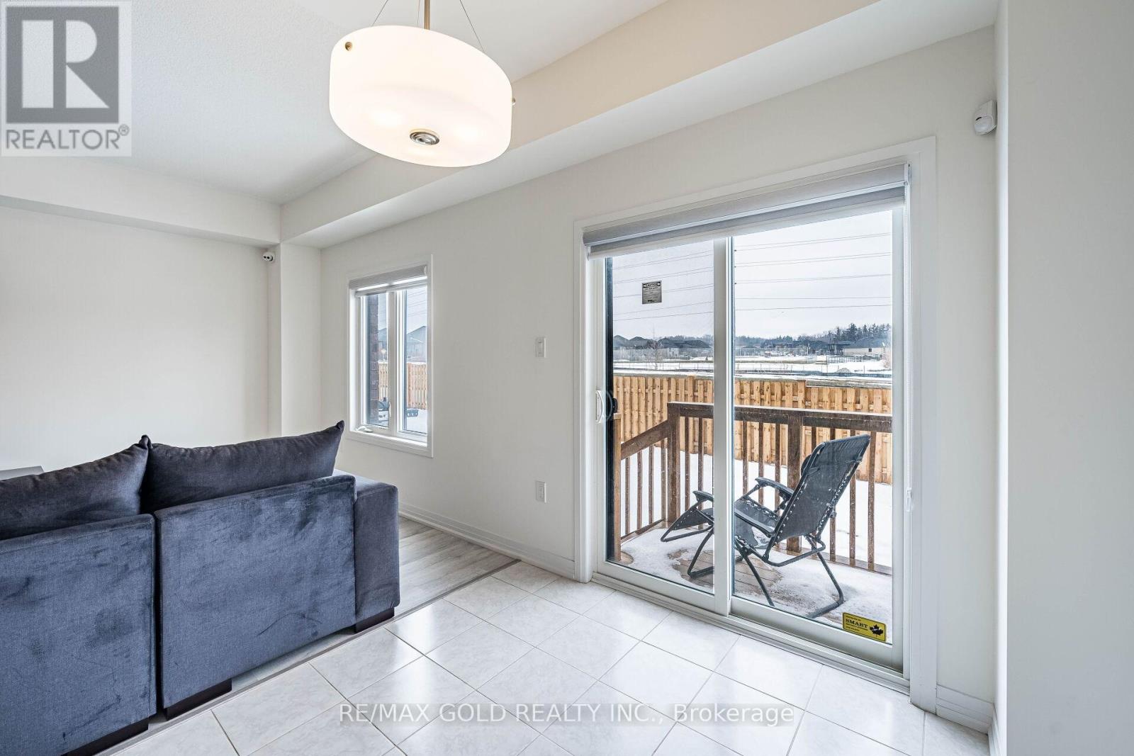 37 GEORGE BRIER DRIVE - 15