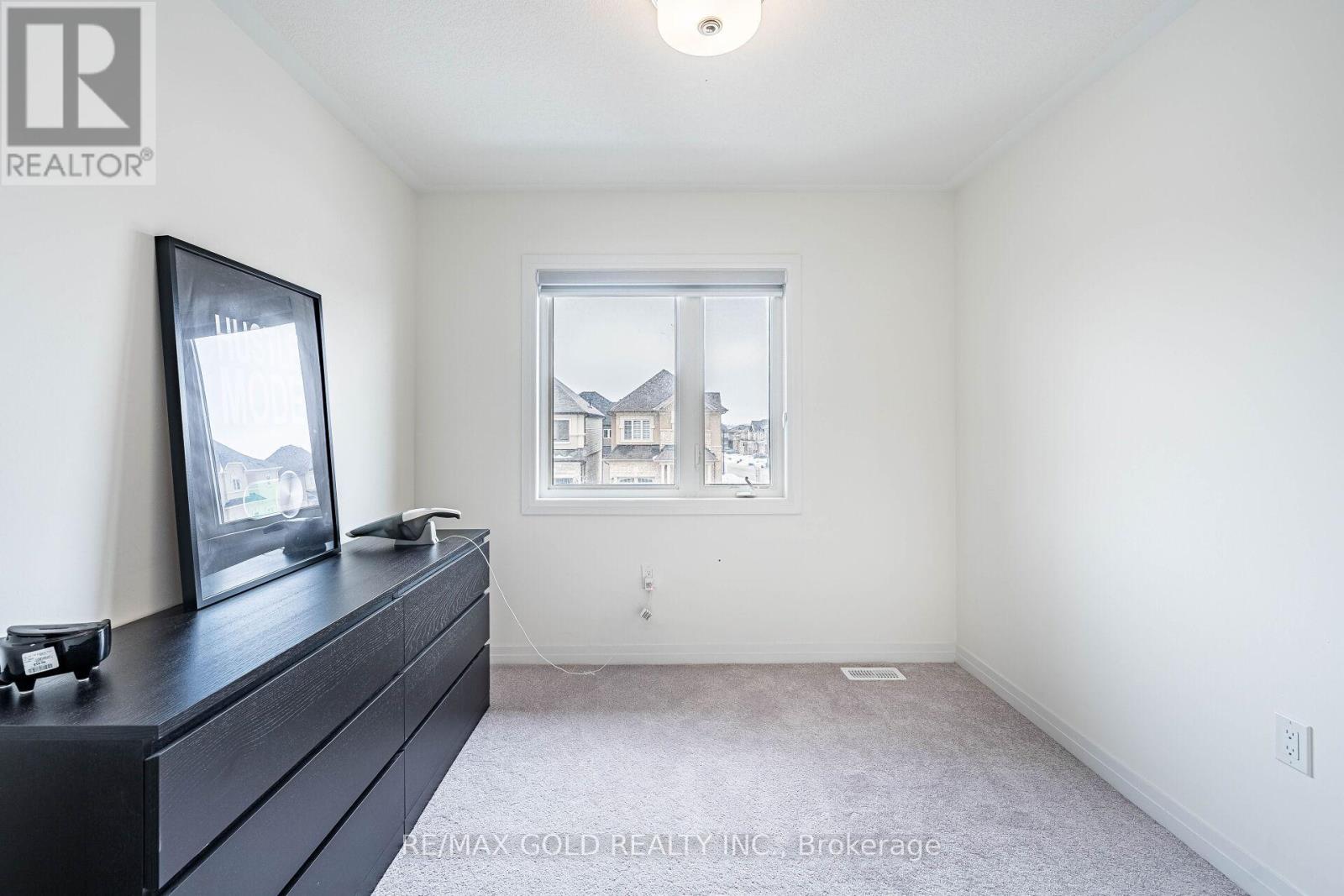 37 GEORGE BRIER DRIVE - 20