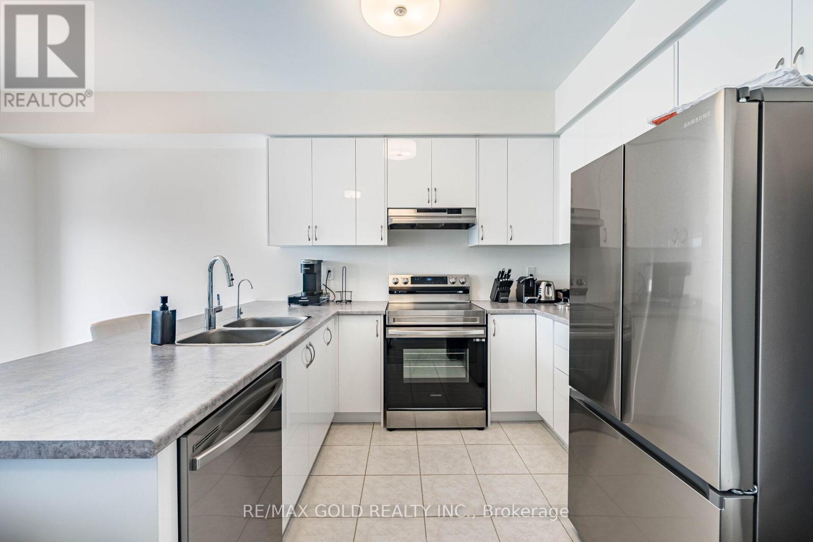 37 GEORGE BRIER DRIVE - 8