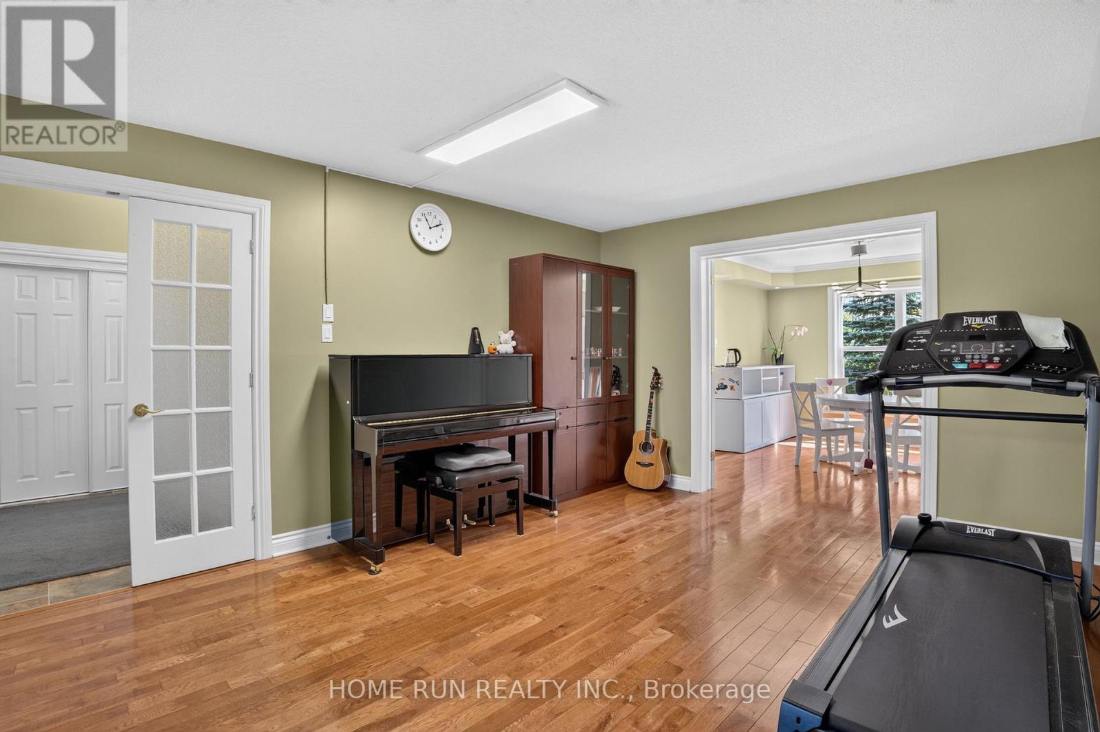 112 KERSCOTT HEIGHTS WAY - 15