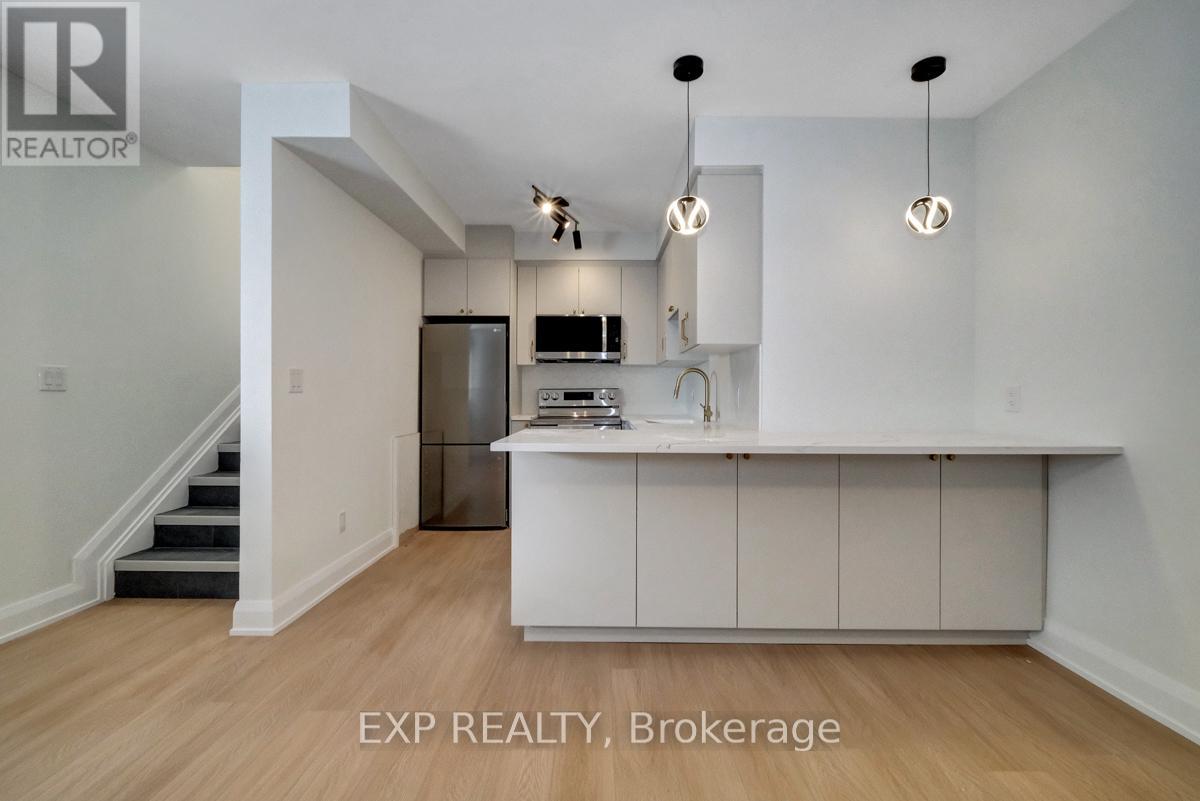 2 Bed, 2 Bath House for Rent in Ottawa – B – 533 BROADHEAD AVENUE, Ottawa – MLS# X13516682 - Image 10
