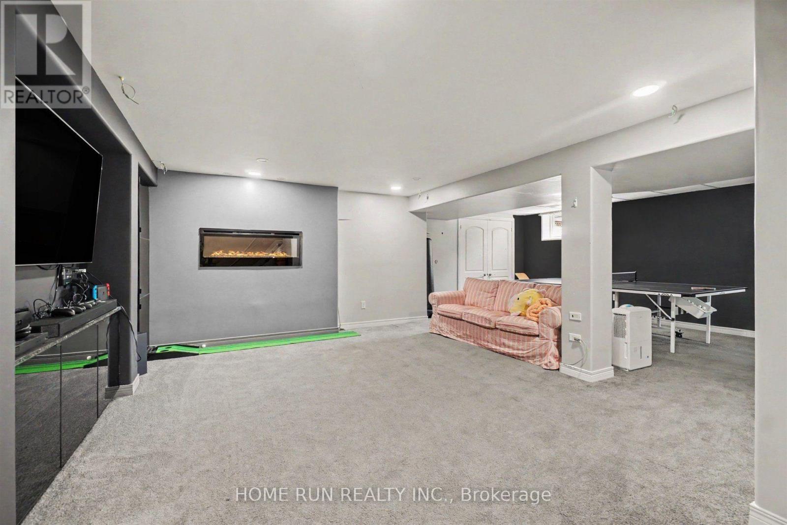 112 KERSCOTT HEIGHTS WAY - 30