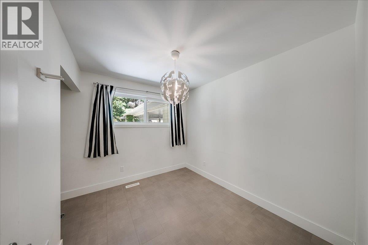 222 Wolfe Drive, Warfield
