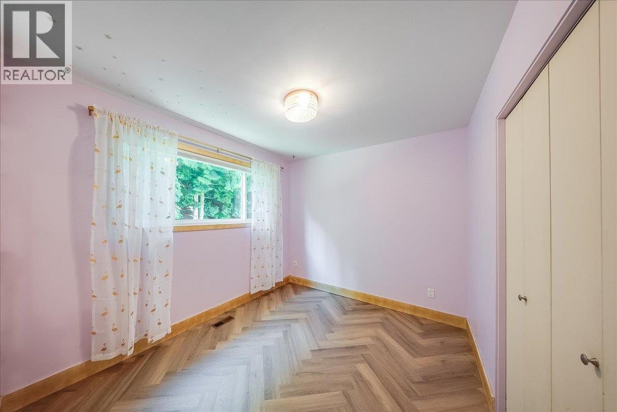 222 Wolfe Drive, Warfield