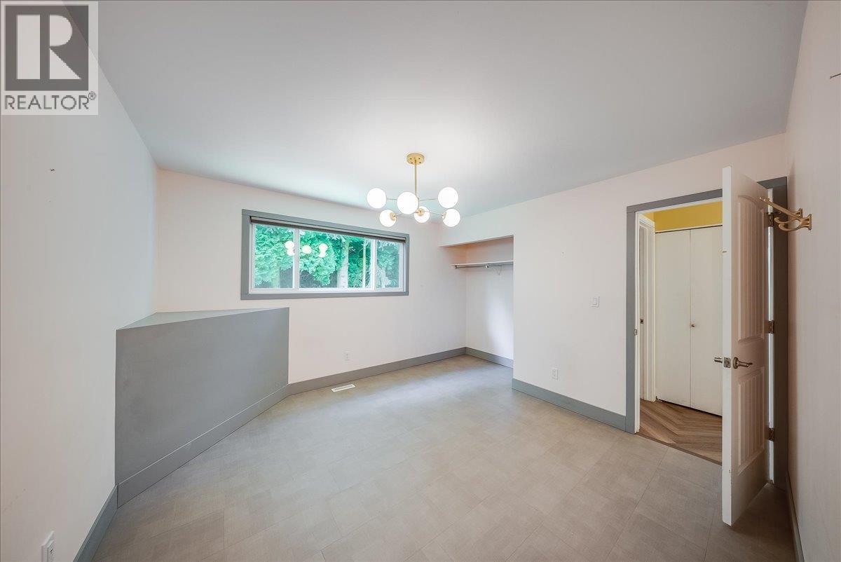 222 Wolfe Drive, Warfield