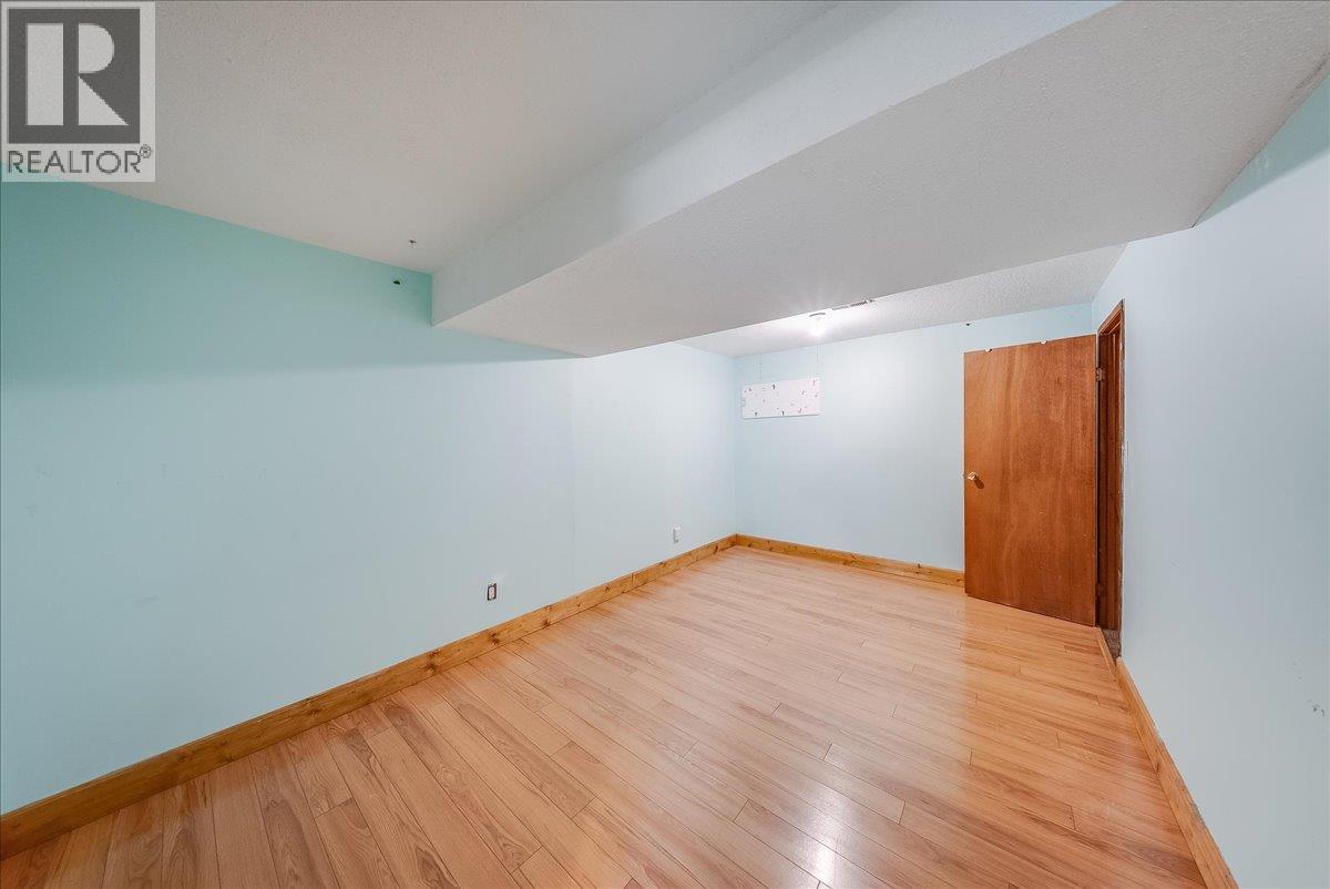 222 Wolfe Drive, Warfield
