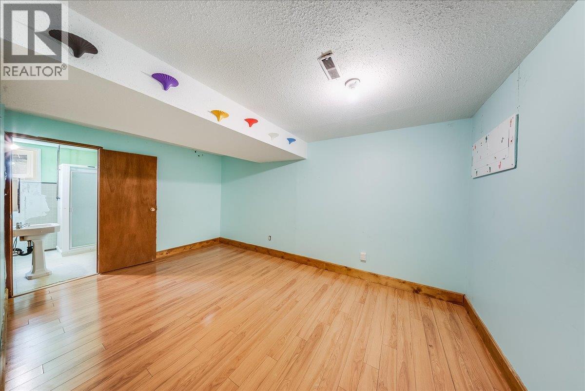 222 Wolfe Drive, Warfield