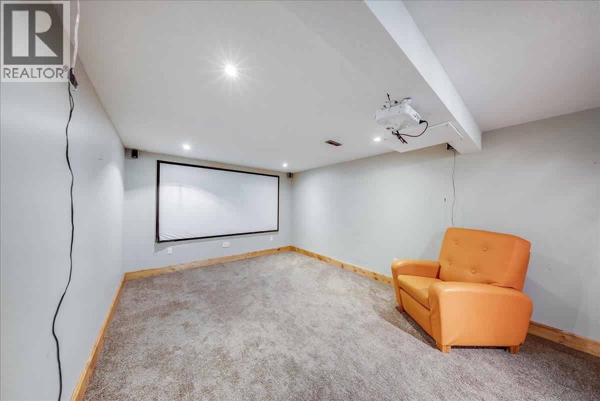 222 Wolfe Drive, Warfield