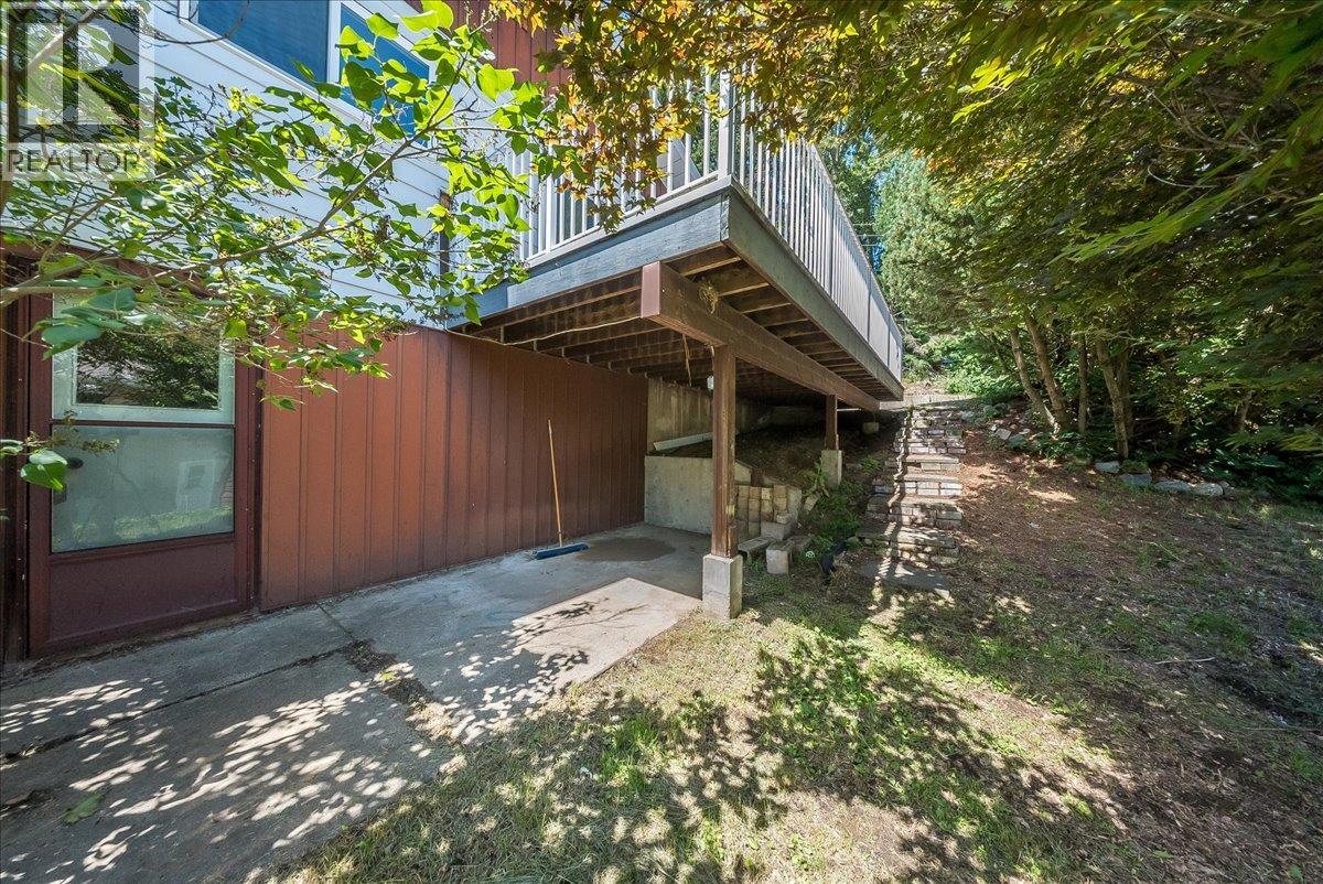 222 Wolfe Drive, Warfield