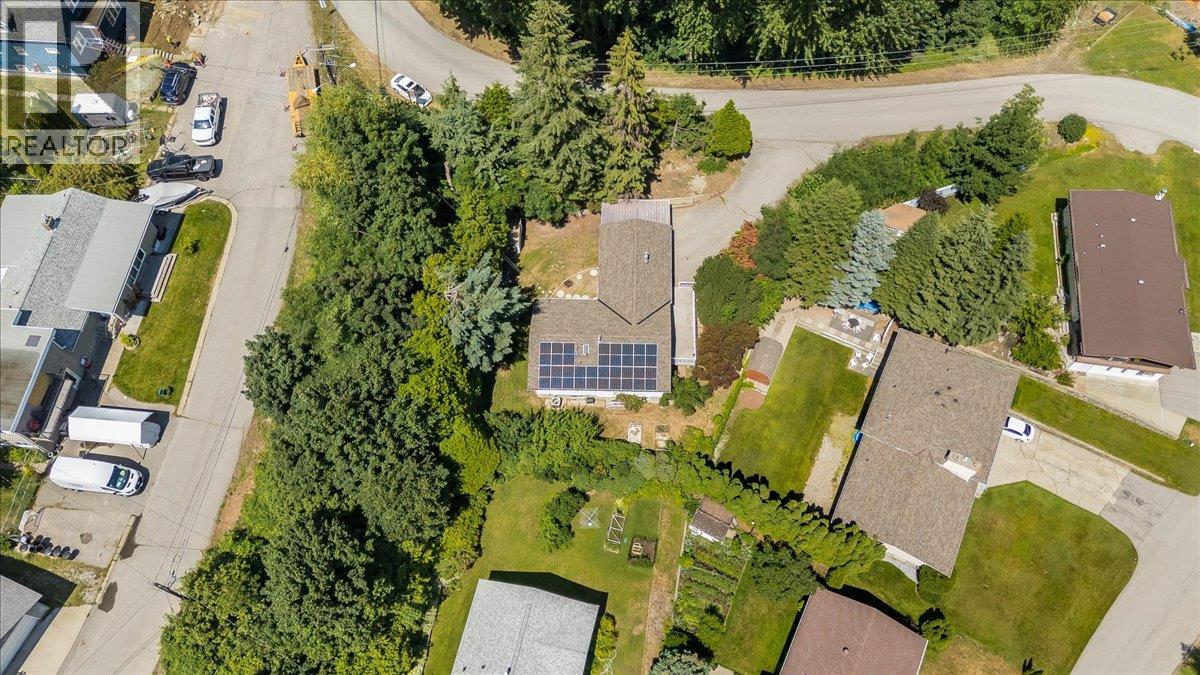 222 Wolfe Drive, Warfield