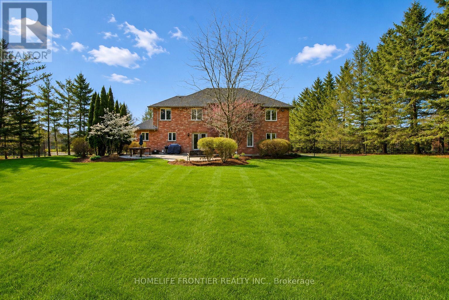 17 BRIDLE PATH - 23