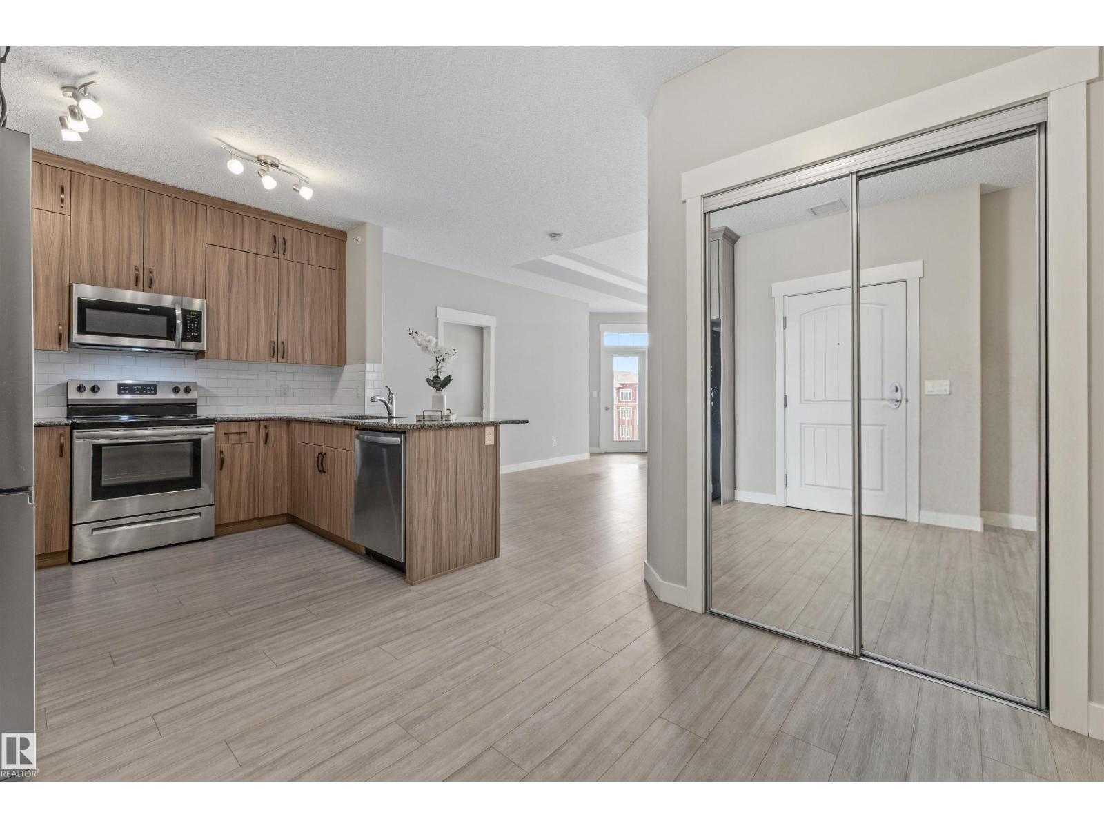 #409 511 QUEEN ST - photo 2