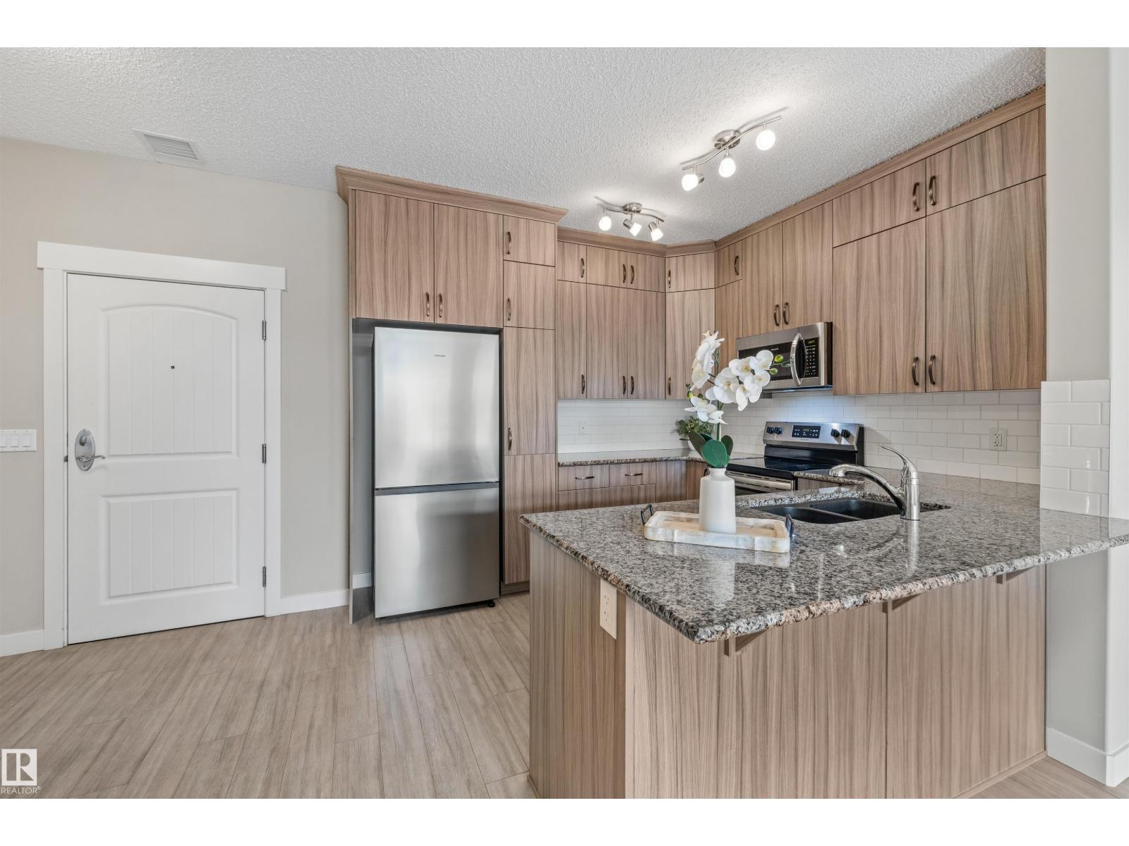 #409 511 QUEEN ST - photo 3