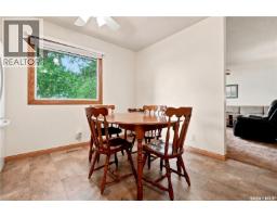 Den - 335 Broad Street, Lumsden, SK S0G3C0 Photo 9