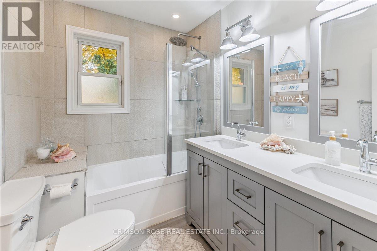 89 HOLYROOD AVENUE - 22