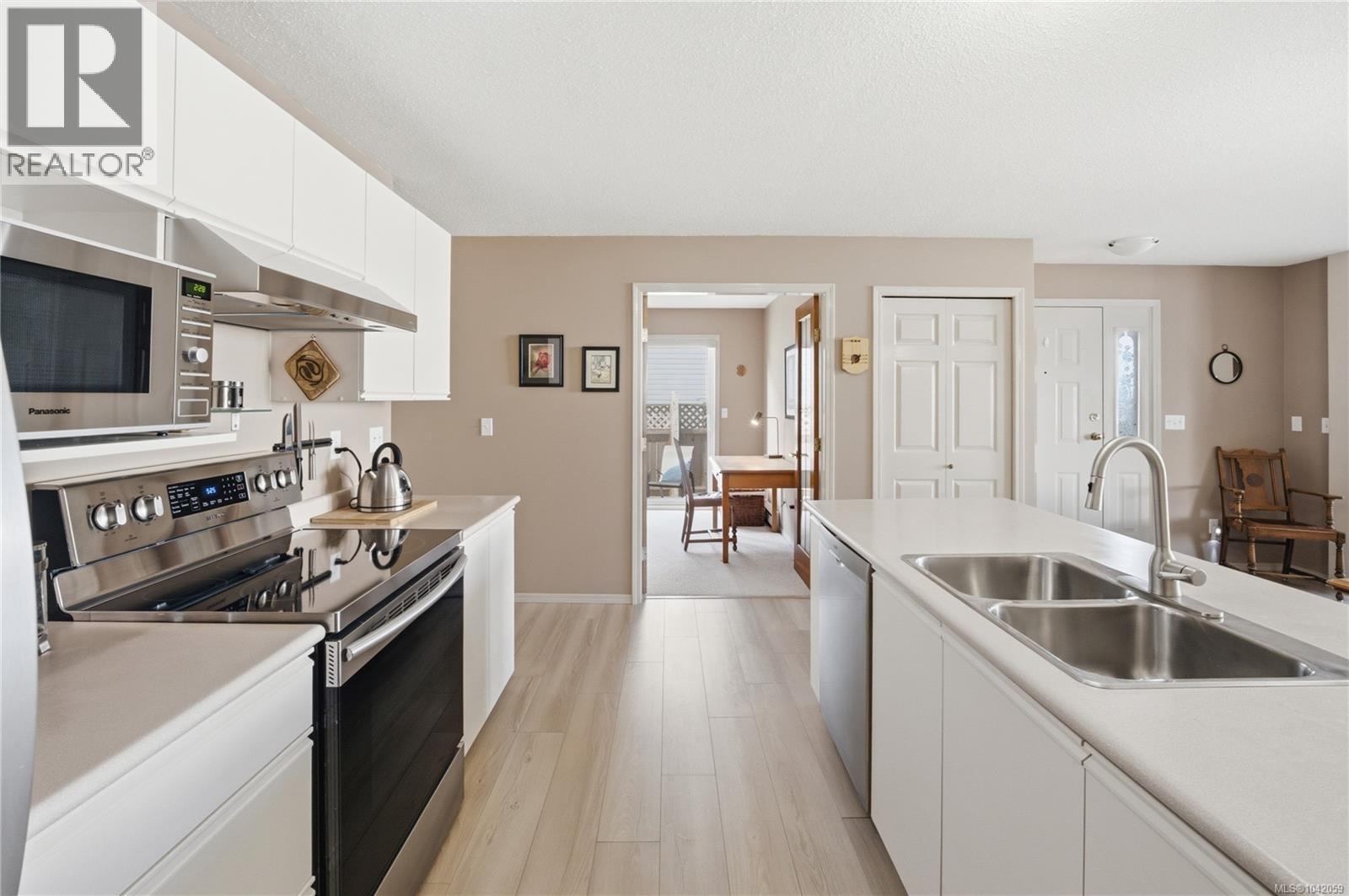 #27 6245 Blueback Rd - 10