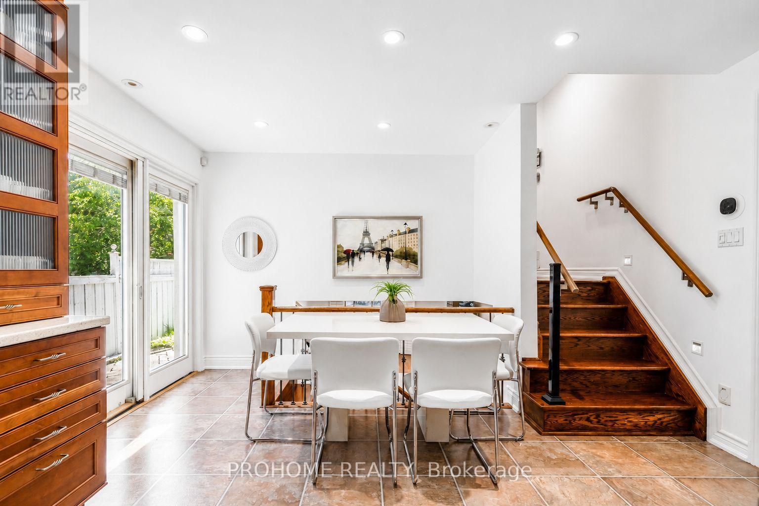 16 TUSCAY COURT - 15
