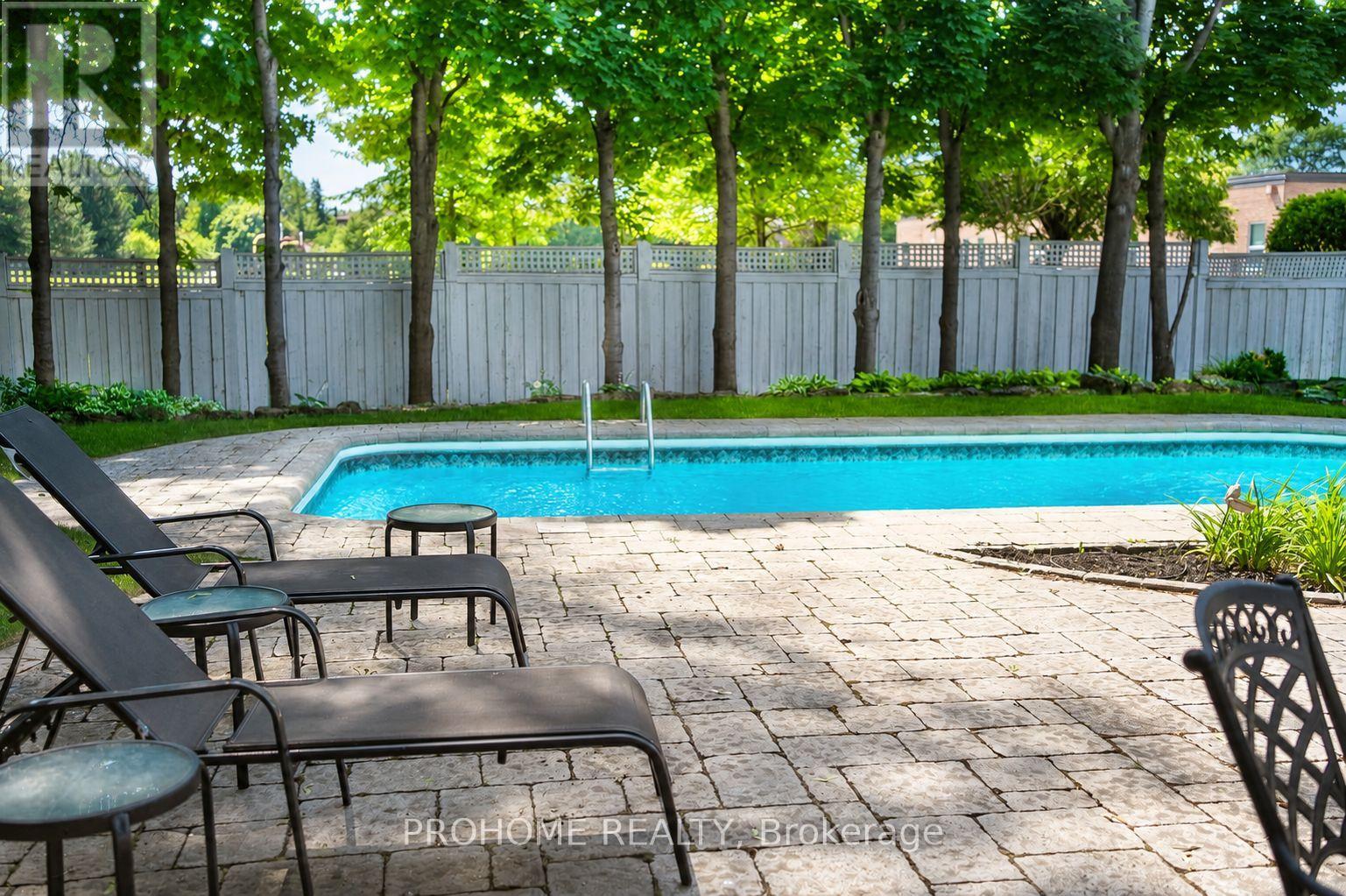 16 TUSCAY COURT - 37