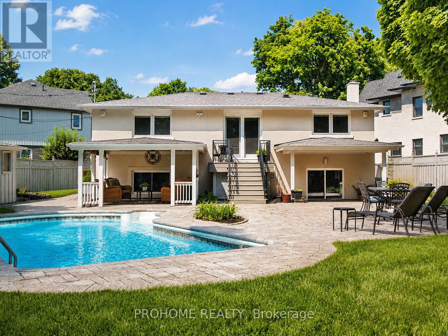 16 TUSCAY COURT - 23