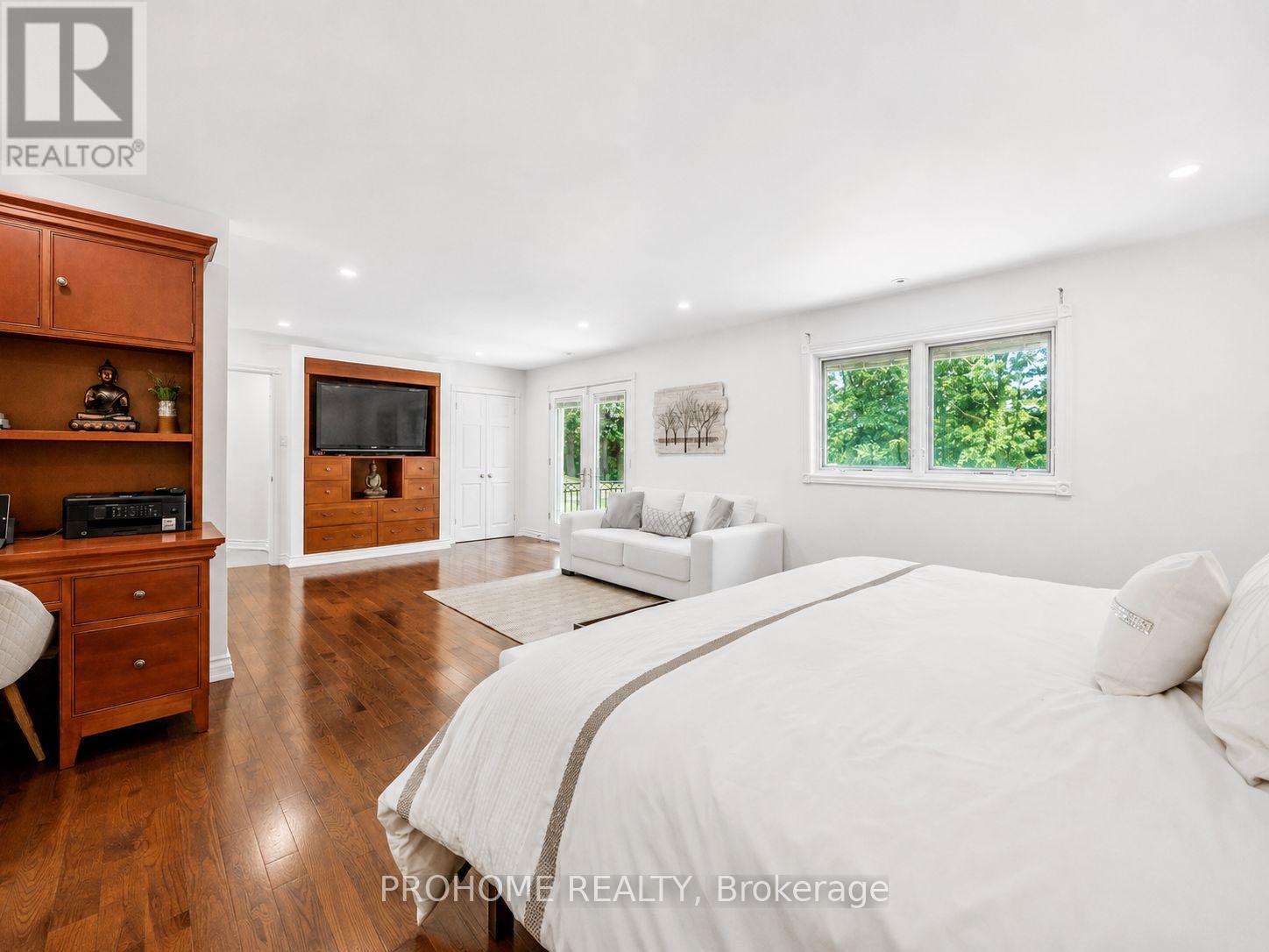 16 TUSCAY COURT - 21