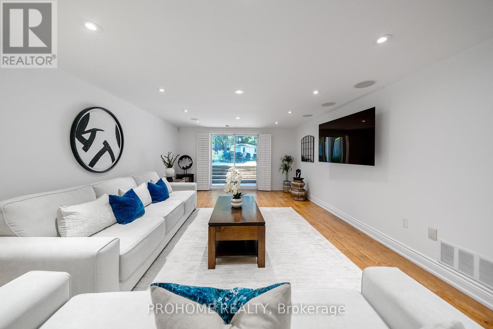16 TUSCAY COURT - 16