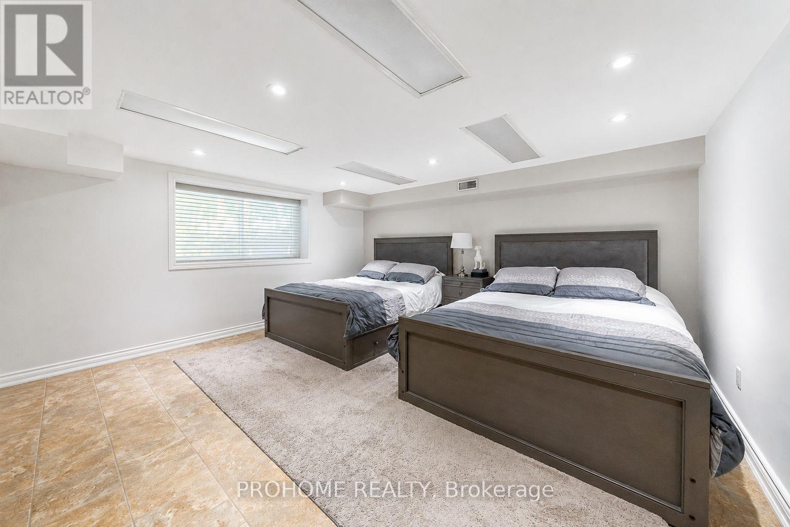 16 TUSCAY COURT - 30