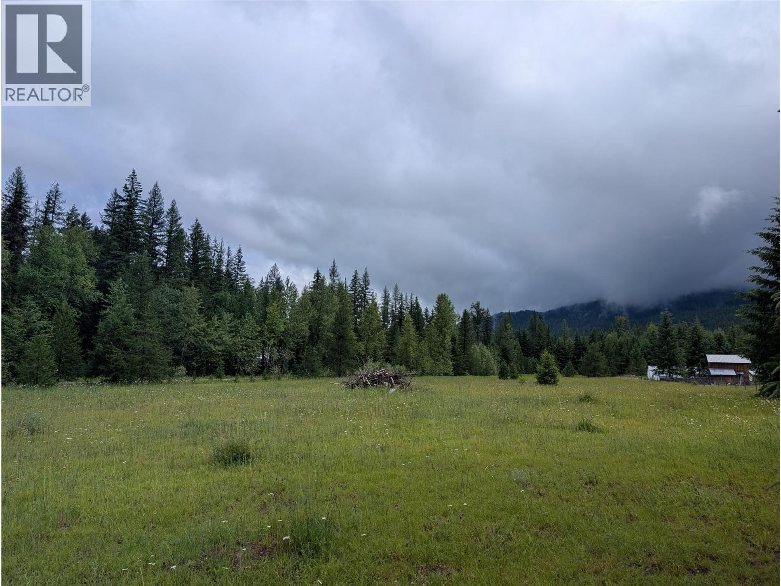 10017 6 Highway, Edgewood