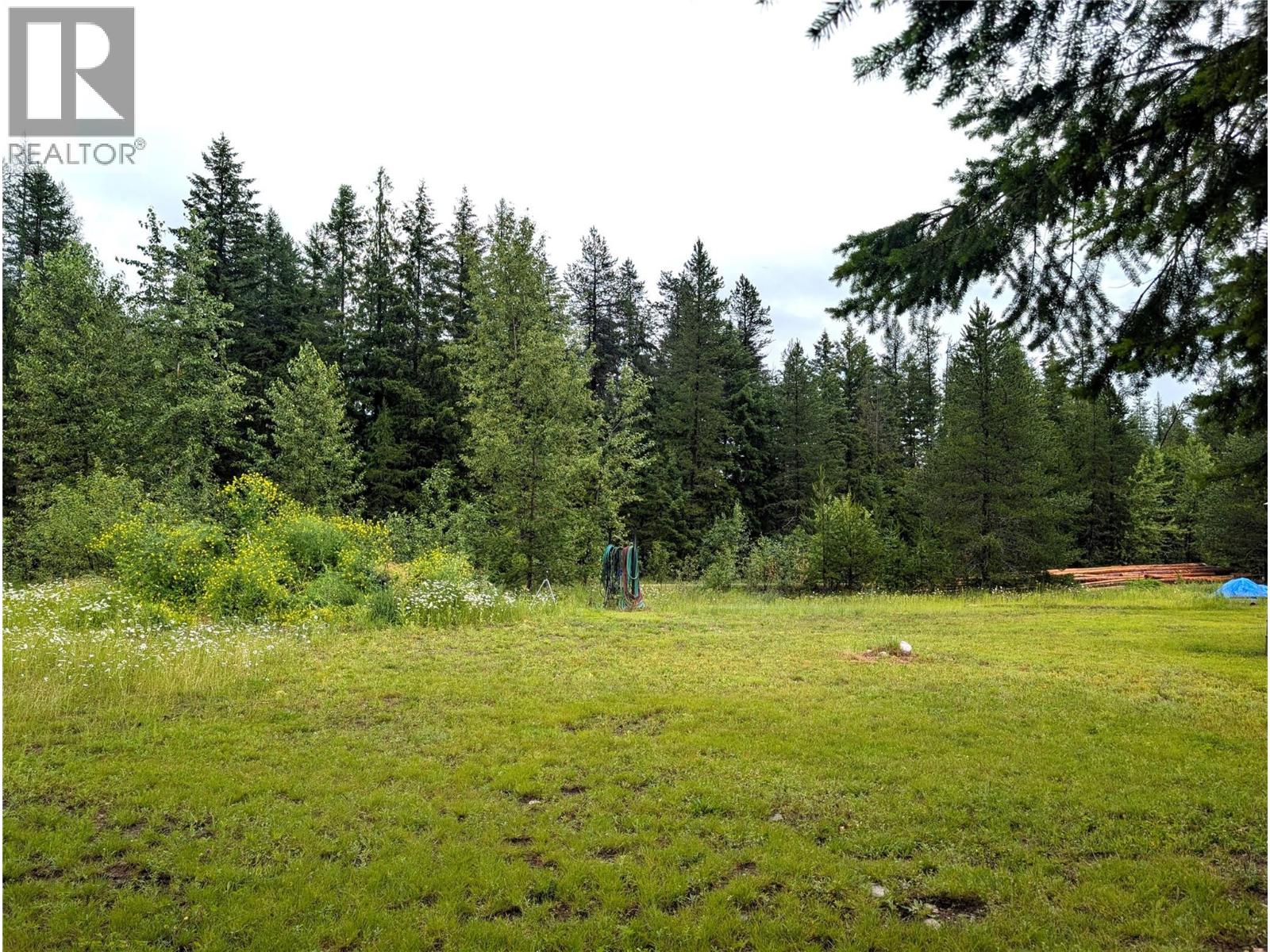10017 6 Highway, Edgewood