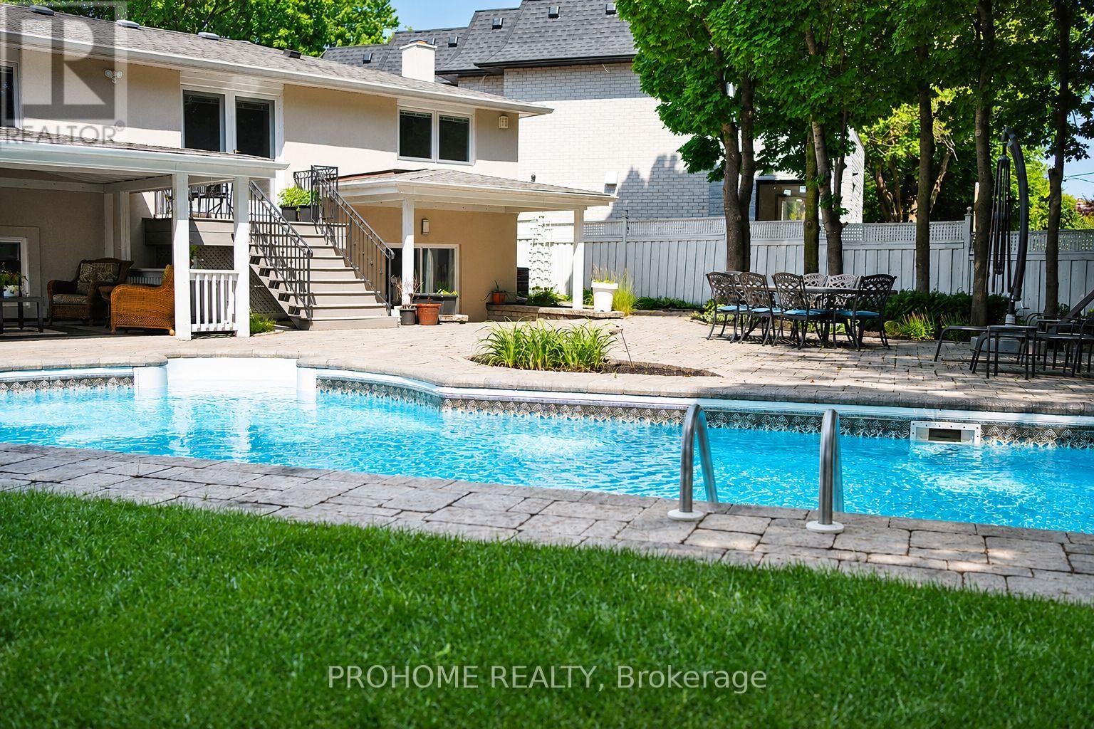 16 TUSCAY COURT - 40