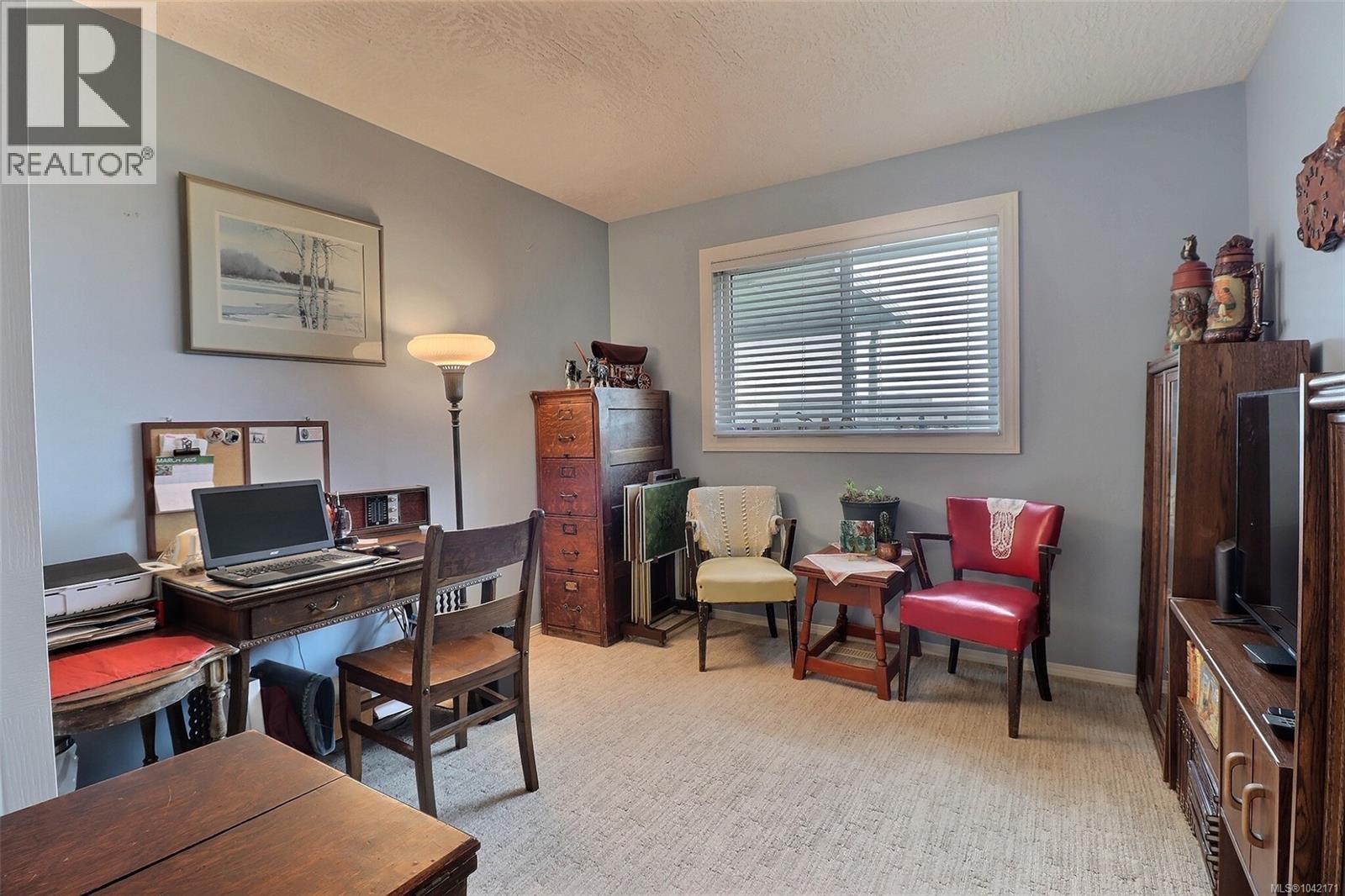 #31 815 Dunsmuir Cres - 10
