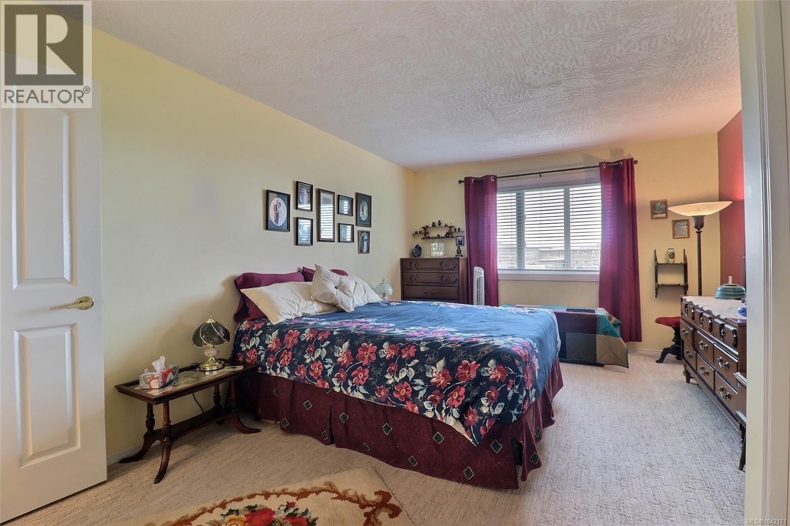 #31 815 Dunsmuir Cres - 11