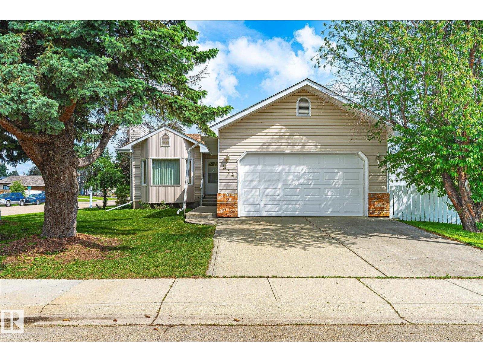 244 NORTHMOUNT DR - 1