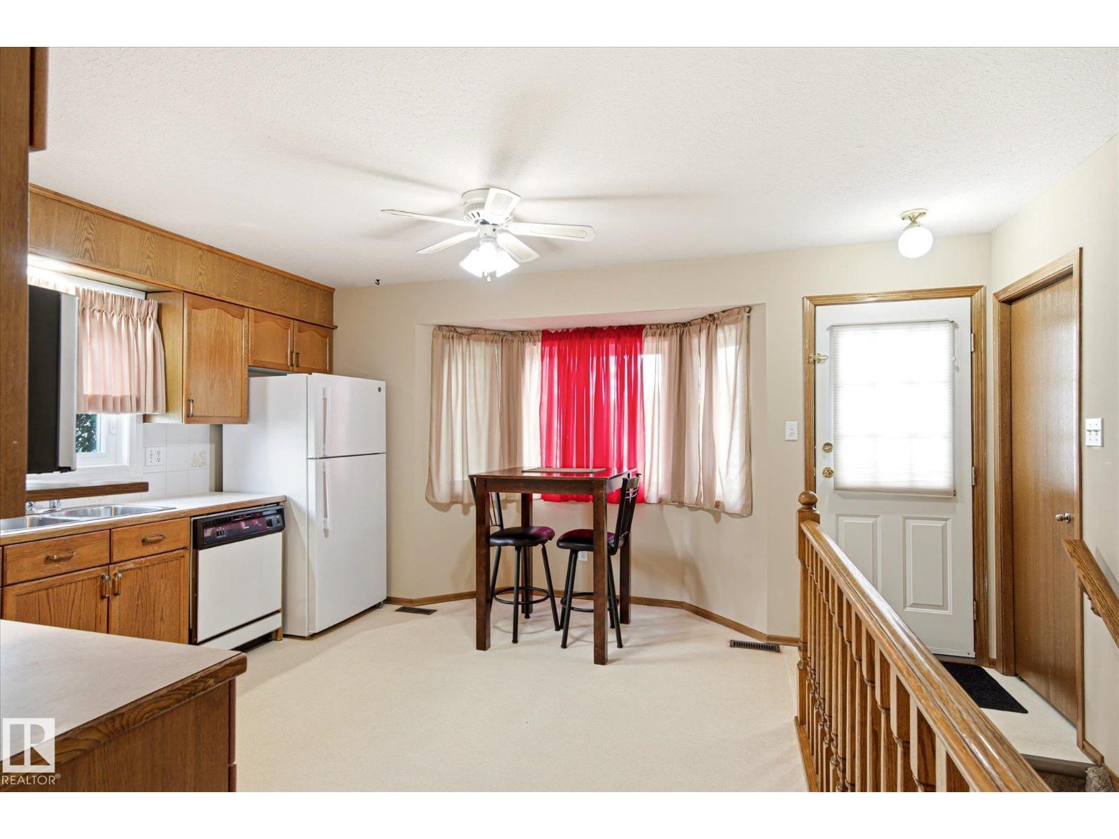 244 NORTHMOUNT DR - 11