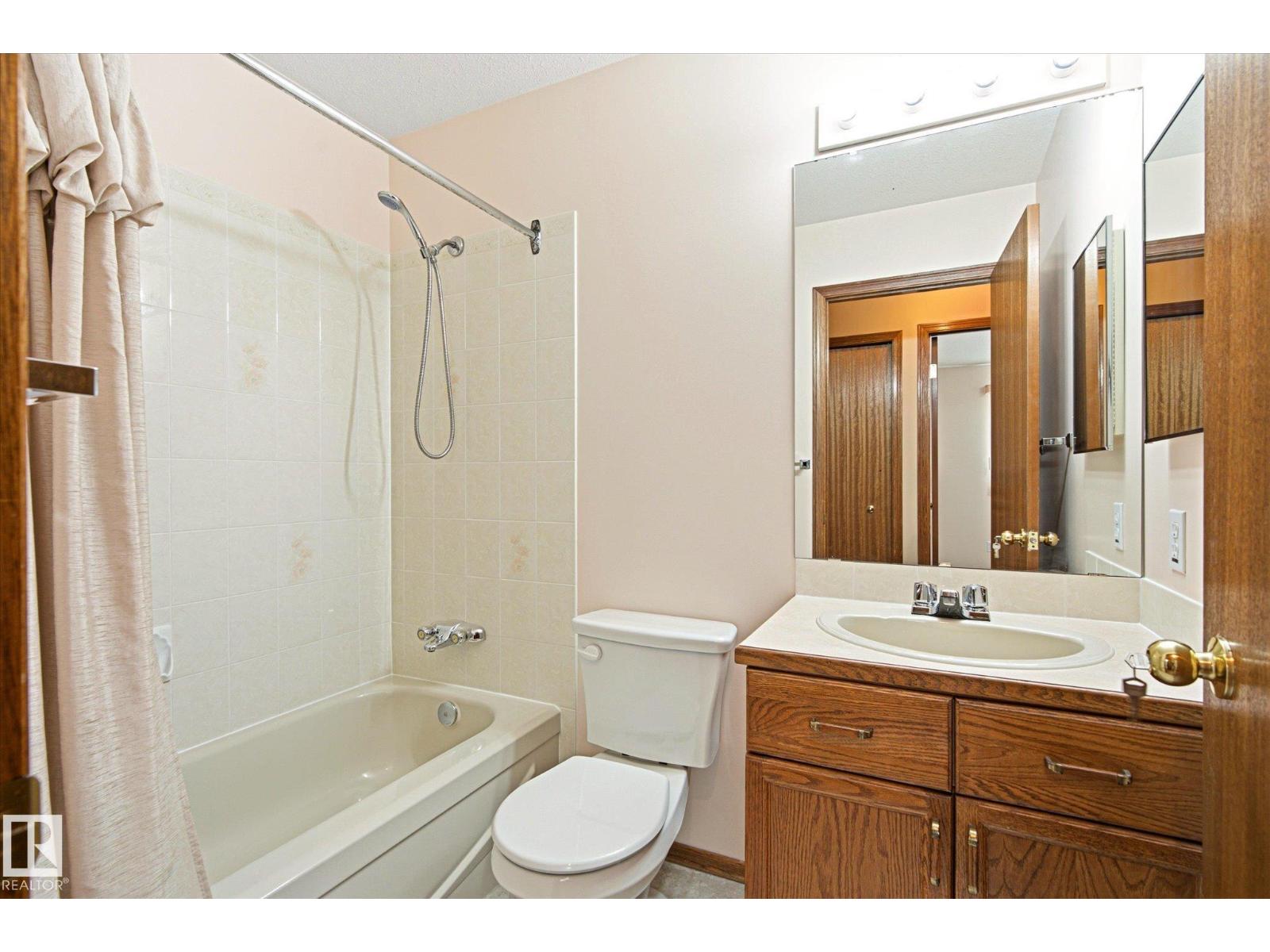 244 NORTHMOUNT DR - 24