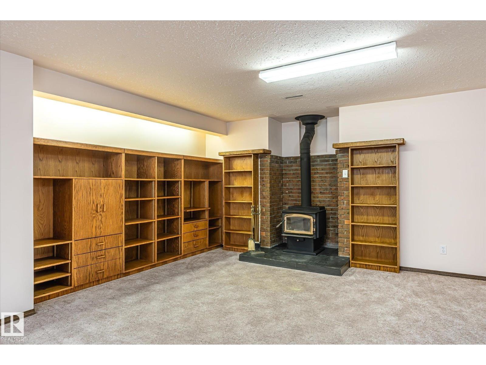 244 NORTHMOUNT DR - 28