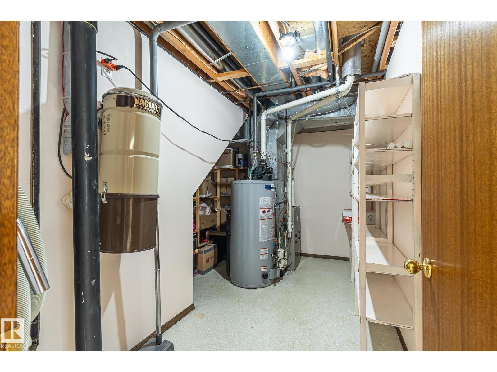 244 NORTHMOUNT DR - 37
