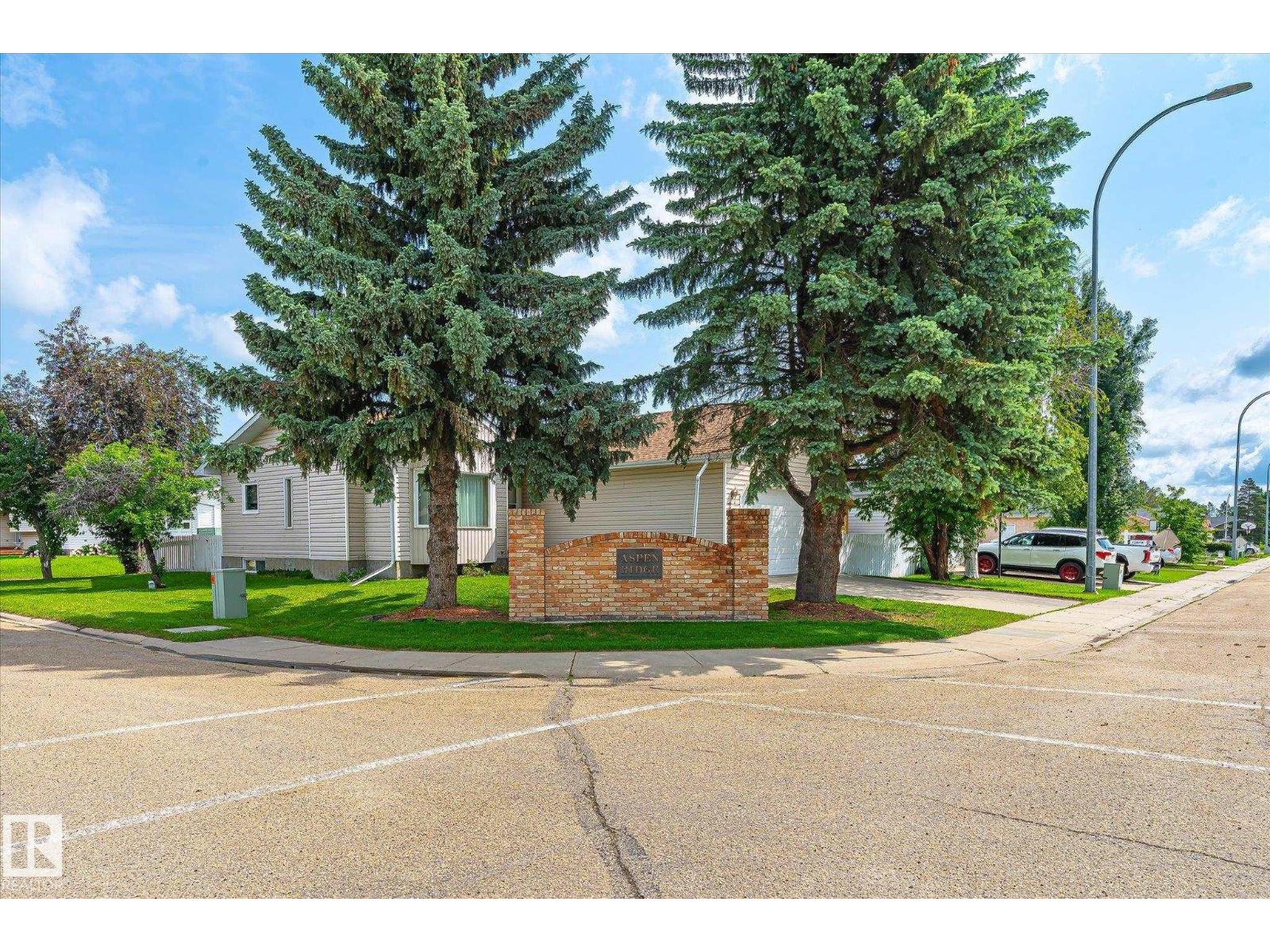 244 NORTHMOUNT DR - 39