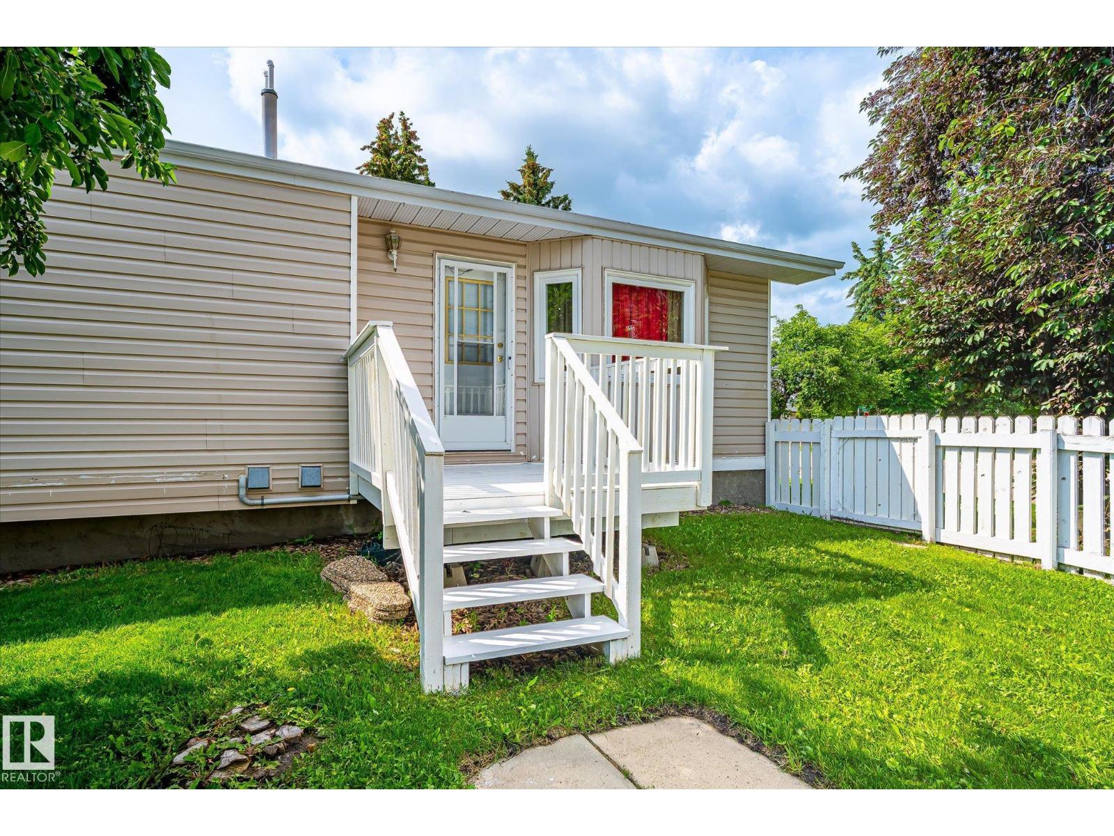 244 NORTHMOUNT DR - 40