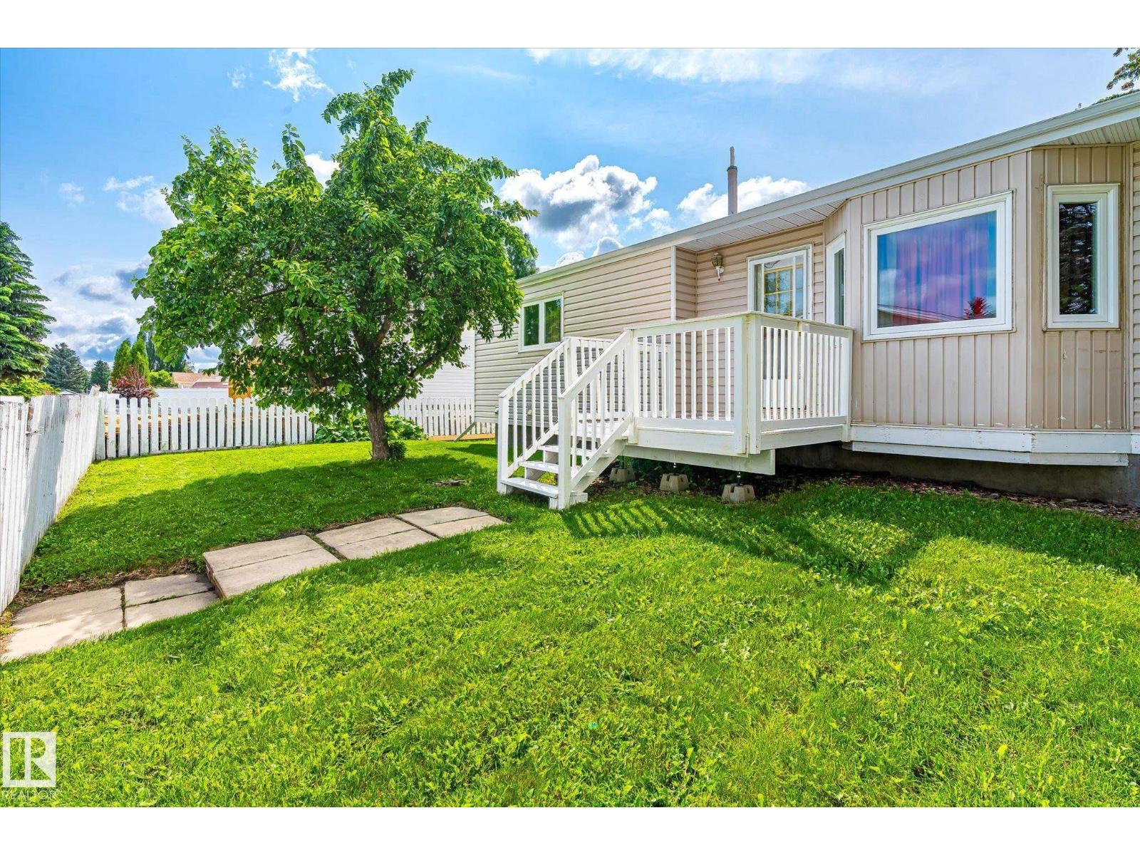 244 NORTHMOUNT DR - 41