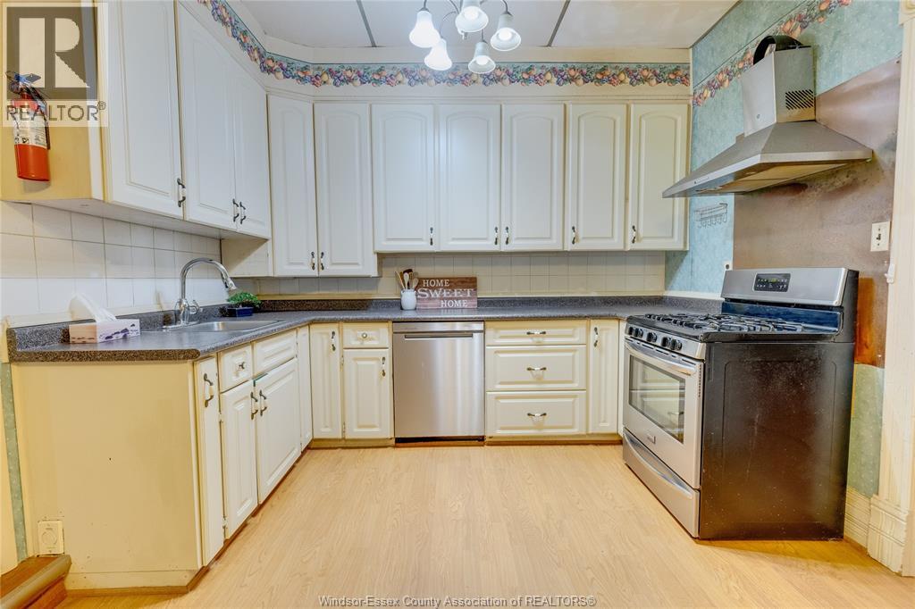 62 LACROIX STREET - 21