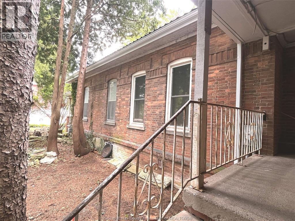 62 LACROIX STREET - 50