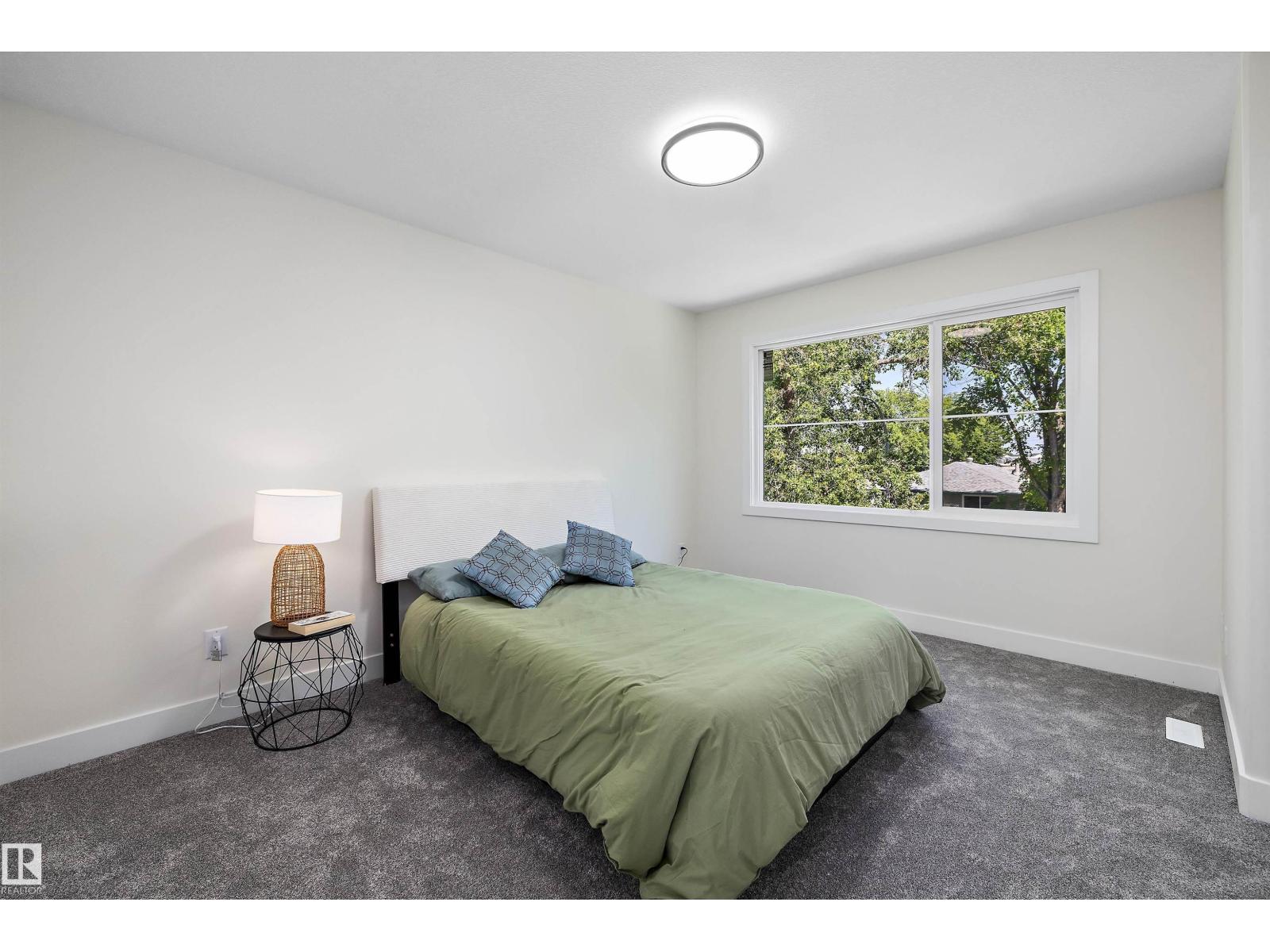 8319 81 AV NW NW - 22