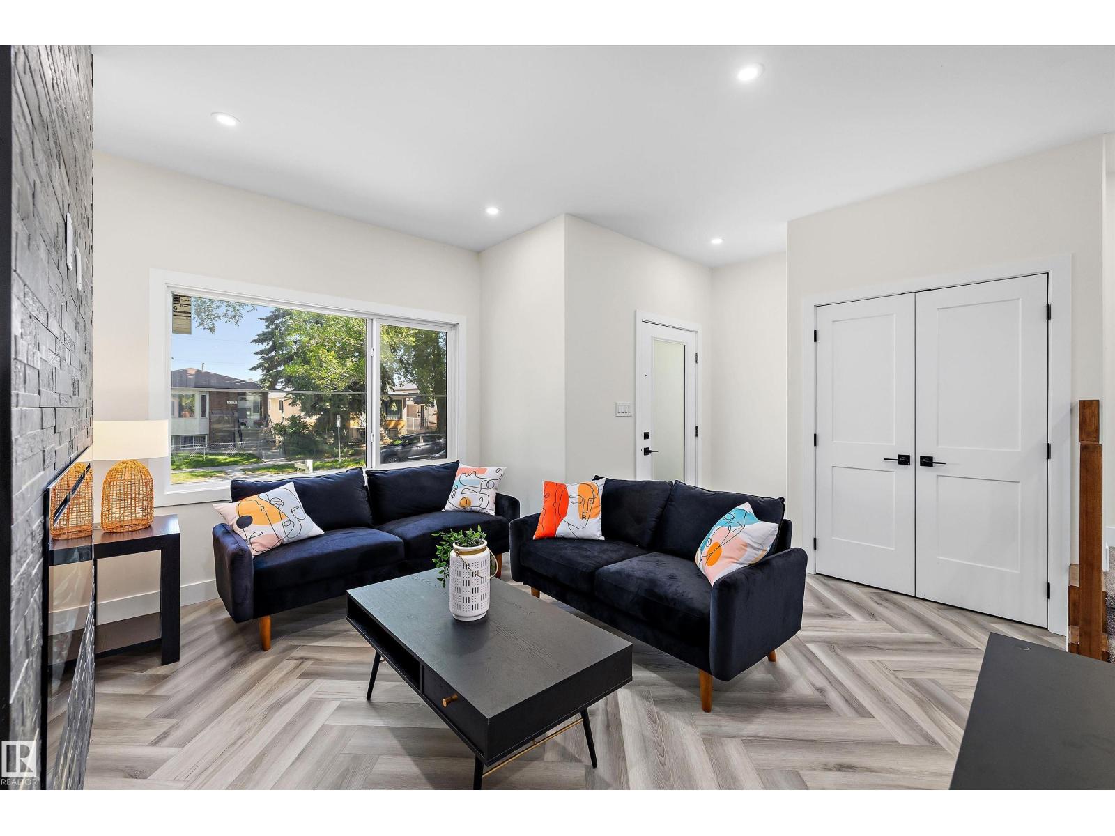 8319 81 AV NW NW - 6