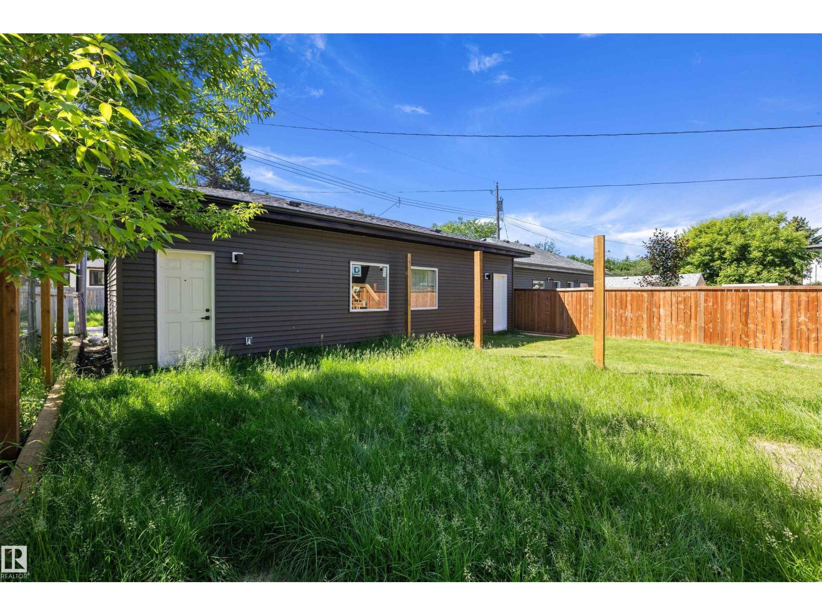 8319 81 AV NW NW - 53