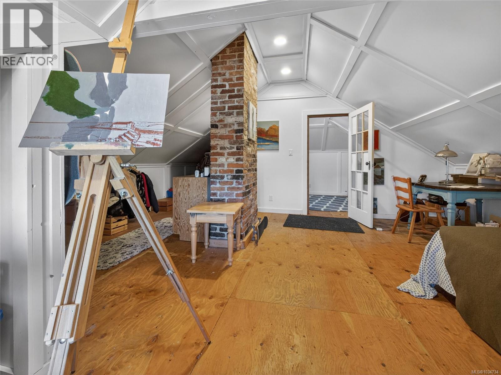 1215 Queens Ave - 25