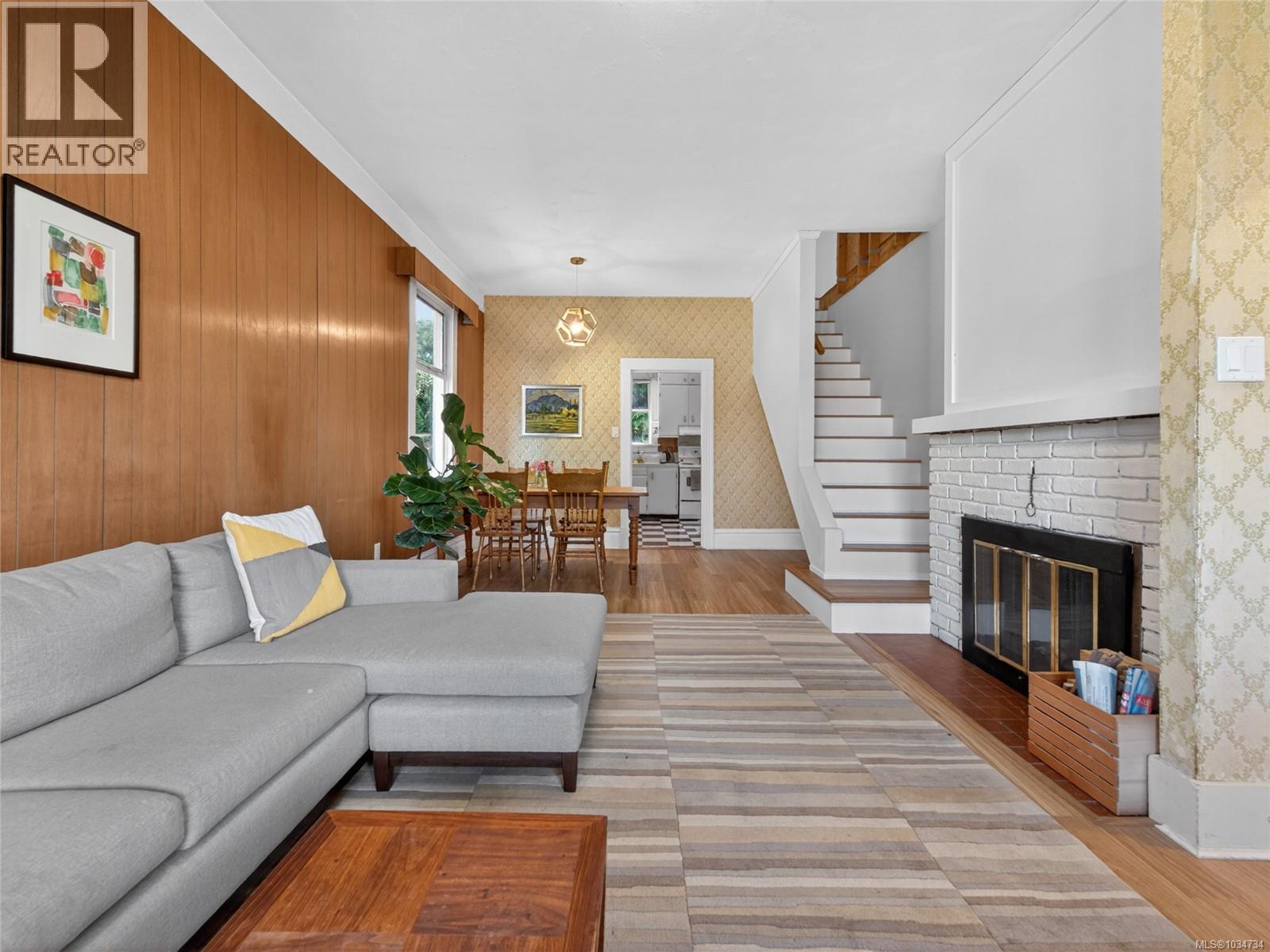 1215 Queens Ave - 9