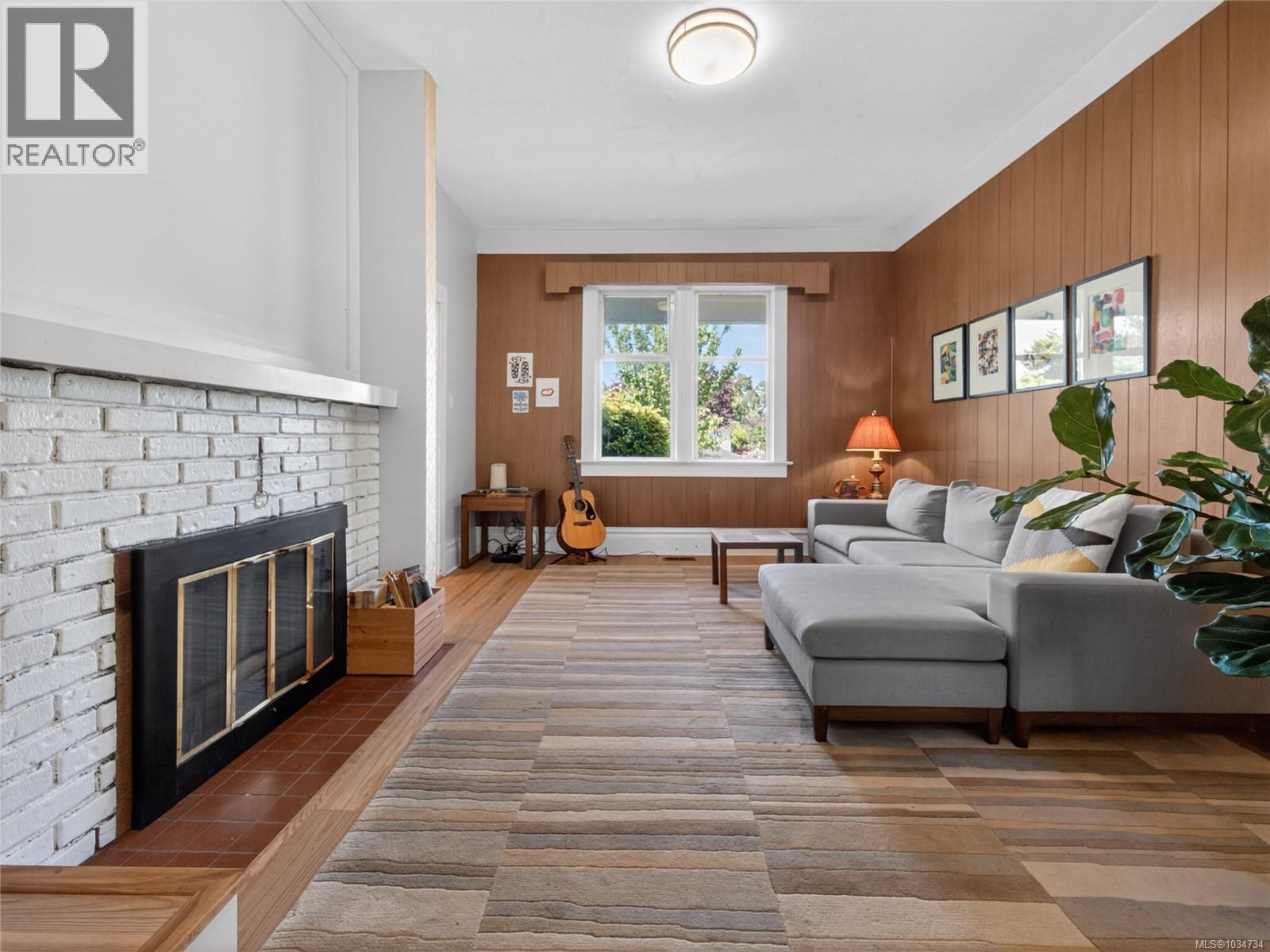 1215 Queens Ave - 11