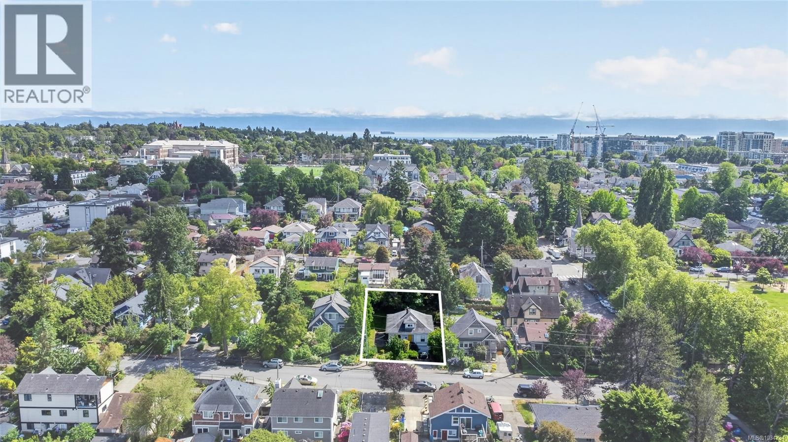 1215 Queens Ave - 3